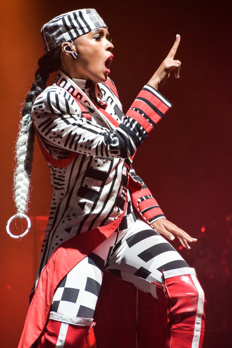 Absolutely stunning performance from Janelle Monae, what a way to close out West Holts for 2019, #Glastonbury2019 #westholts