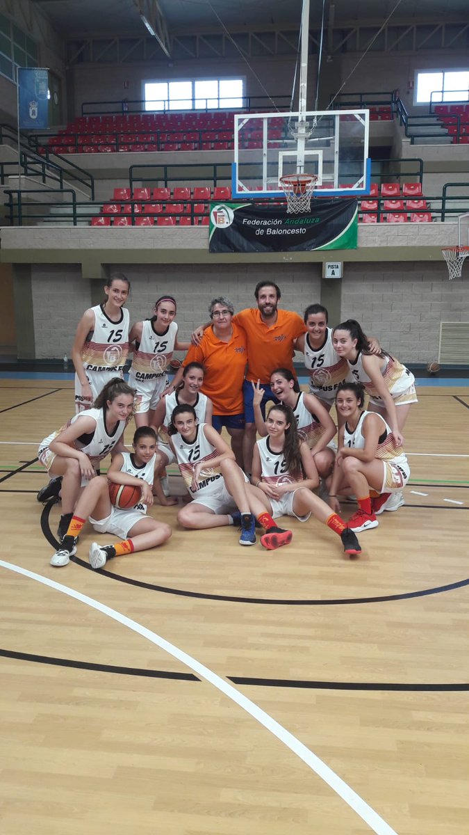 AlexGomezHaro's tweet photo. Grandísima experiencia en el @CAMPUSFABA junto a entrenador@s y jugador@s alucinantes. 
¡El año que viene repito! https://t.co/mIoswHQWhu
