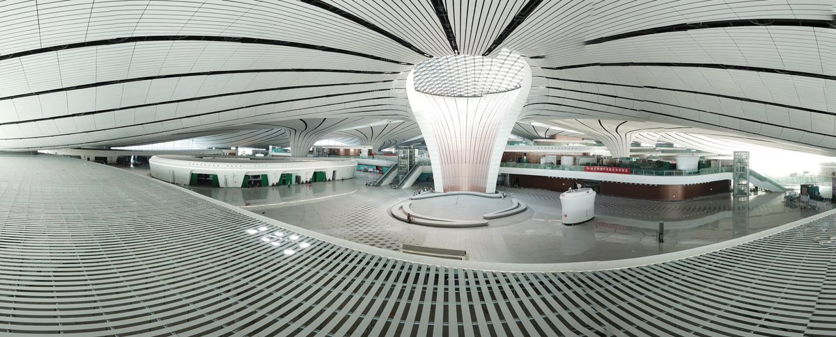 XHespanol's tweet image. ¡Ya está listo! La construcción del Aeropuerto Internacional Daxing de Beijing, capital de #China, fue completada el domingo como estaba previsto y han empezado los preparativos para la operación del que se espera sea uno de los centros de tráfico aéreo más activos del mundo