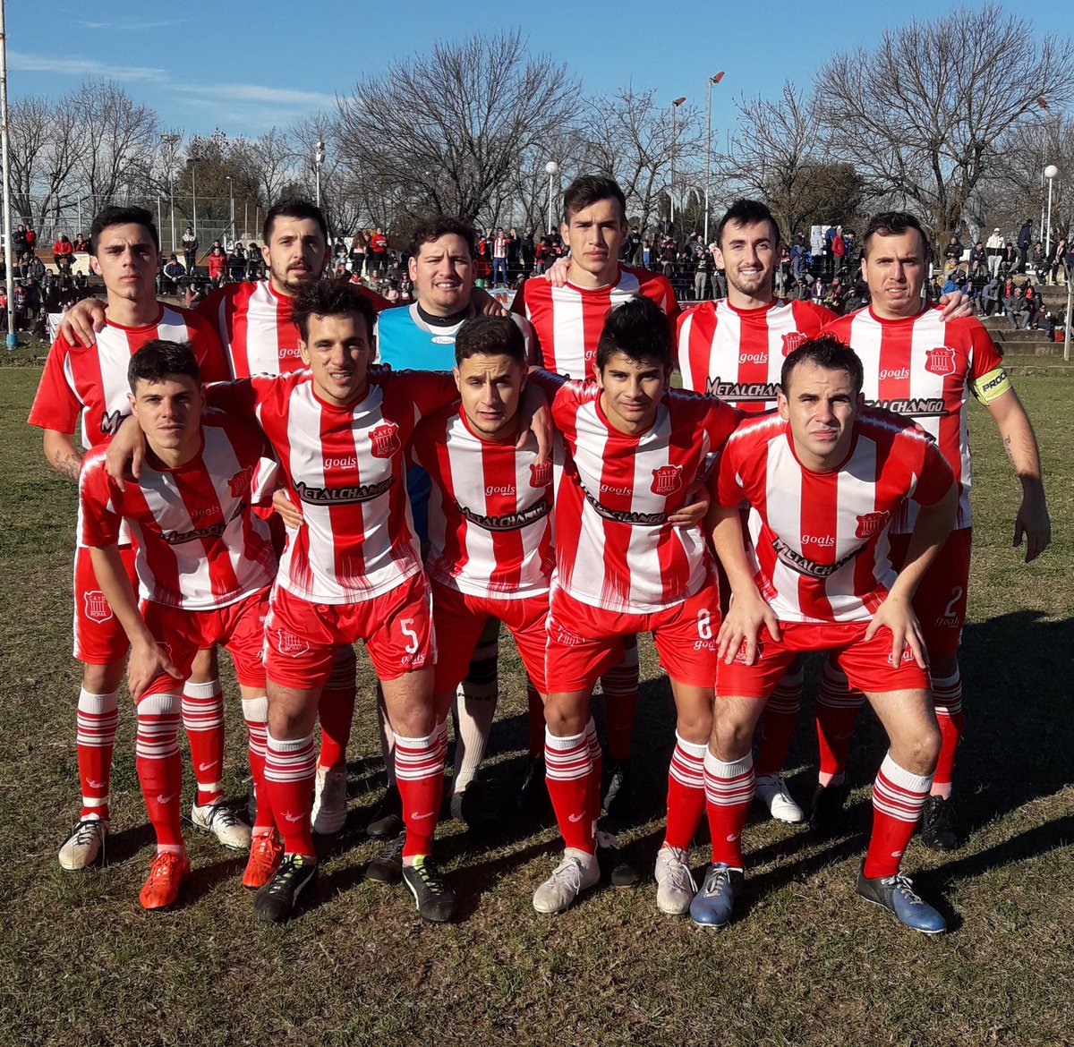 deportiva_ram's tweet photo. "Roma otra vez dueño del clasico"

#NOBLEZA - 1, ⚽️G. Iseli 
#ROMA - 2, ⚽️⚽️C. Giménez y A. Usinger https://t.co/3nx0Z8l3OK