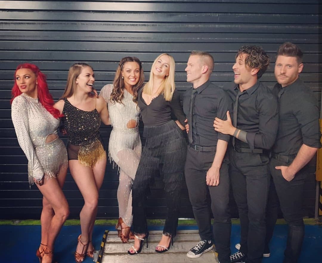 abbey01_95's tweet photo. 40 tour dates completed. Congratulations on finishing an incredible tour. You should all be so proud.  @dbuzz6589 @HewittChloe @dowden_amy @LEANNEJARV @Pasqual40345159 @helm_patrick Ben Jones @_TheGirlsTour https://t.co/KjEP7alTHg