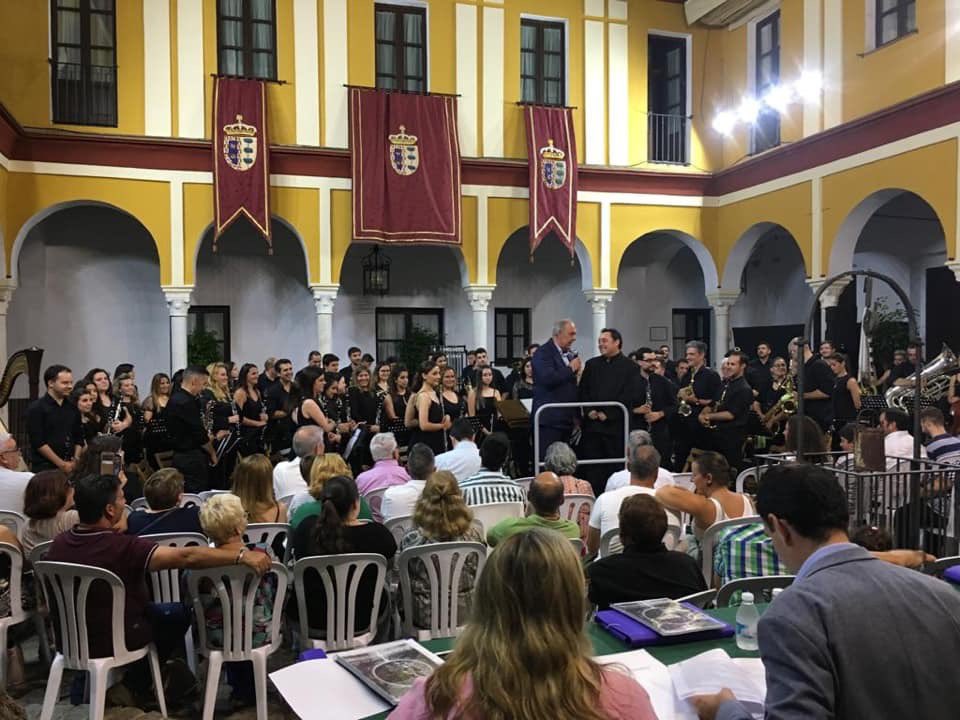juanillodb's tweet photo. Enhorabuena a @bmmdb1 por el primer premio en el Certamen de Olivares (Sevilla) además del premio al mejor director @sito320 https://t.co/S1dBjw8EdY
