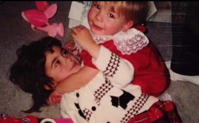 thatstarwarsgrl's tweet photo. My little sister Ellen passed away. Thankyou to everyone for all your help and support. I’m so broken. I love her so much I always will https://t.co/H2HtJ7ii6D