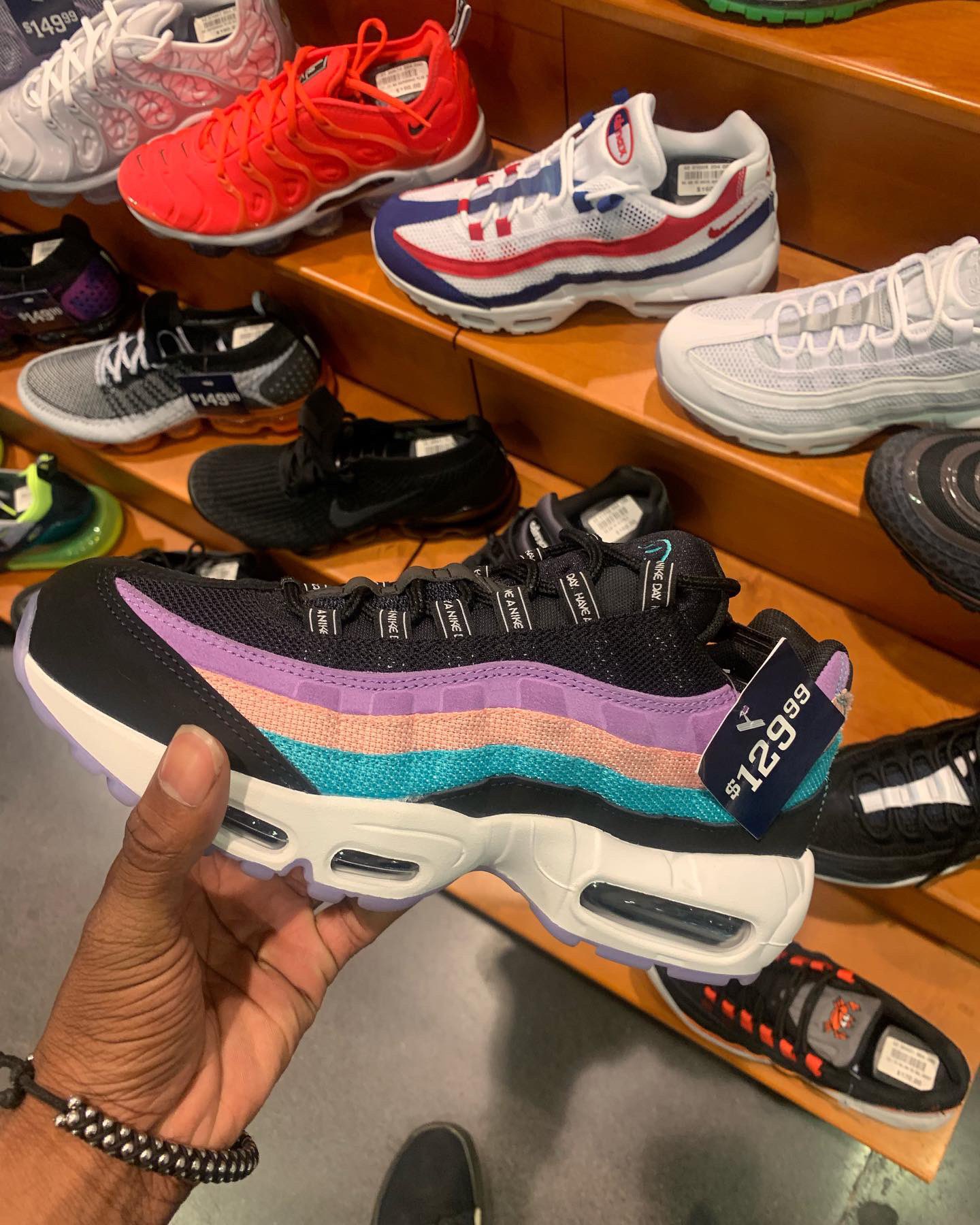 1 pic. Which ones to cop? 🤔 https://t.co/M2vYAN9WBC