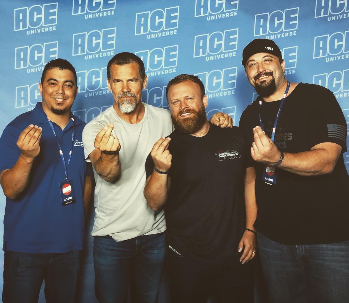 Our JSA team with our good friends Josh Brolin and @ZobieProd at @ACEcomiccon Seattle #JSAwitness #acecomicconseattle #thanos #infinitywar