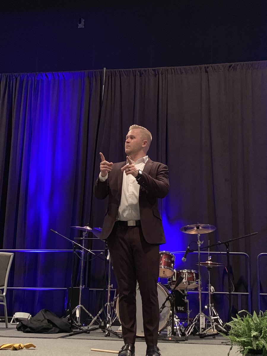 AWSP_Principals's tweet image. “Are you in the organization or are you INTO the organization?” Great question from Clint Pulver. #WASAAWSP19 #WAedu #ILoveItHere