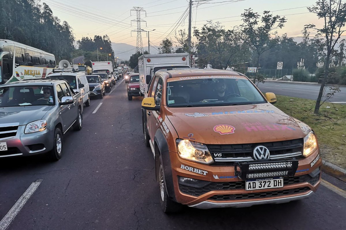 rainer_zietlow's tweet photo. Behind the mountain serpentines of Colombia. We arrive in Ecuador
#panamericana #vwpanamericana #amarokv6panamericana
#worldrecordpanamericana https://t.co/YxdFWynXnz