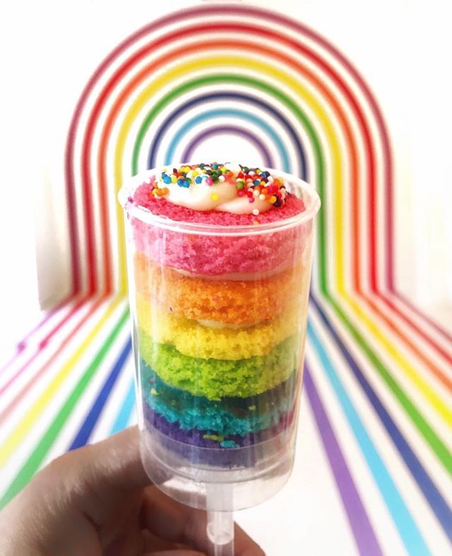 keep your ‘spoon’ handy, coz you know, ‘cake’ happens 🌈🤣🥄🧁😏 #touché <a href="/flourshop/">FLOUR SHOP</a> #pride via <a href="/dotandpin/">Dot & Pin</a> #newyork ift.tt/2YlJVrz