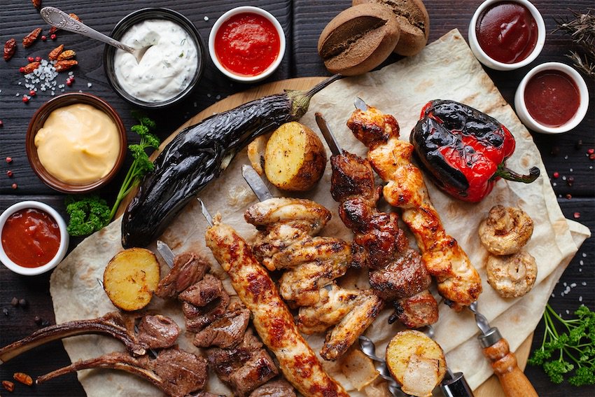 DiscoverSelf's tweet photo. Learn #HOWTO Make an Easy Homemade BBQ Rub with Manuka Honey. It is so good for Grilled Meat & Veggies! PLUS, Enter to #WIN a Set of #Salt & Sauces for your #SummerSizzle #Recipes! #shoppri #grilling #easyrecipes https://t.co/mNrdQmqHlC https://t.co/X72g6BEN0c