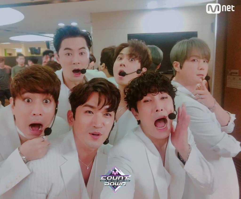 Happy Monday and Happy July! May you all have a great start to the new week and the new month. 💫 Getting Monday blues? Come listen to some Shinhwa! It's guaranteed to lift up your mood. ㅋㅋㅋㅋㅋㅋㅋㅋㅋ