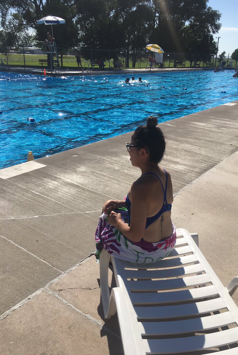 BeatrizNews2's tweet image. Ever since I took swimming lessons last year I’ve been itching to get back into the pool. Today, was that day! I couldn’t have asked for a better way to wrap up my three day weekend, especially as I begin my taper week 🏊‍♀️💪 ☀️🔥 #93Degrees #TaperWeek #InTraining #AlwaysOnTheRun