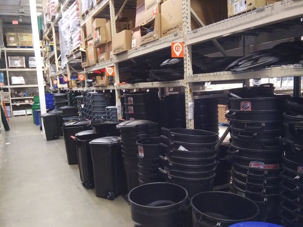 TedUrban64's tweet photo. @Jahangi54618086 In stock is still one of the Big 3 last time I checked....#STOREPRIDE.... https://t.co/EhD3oM8LSo