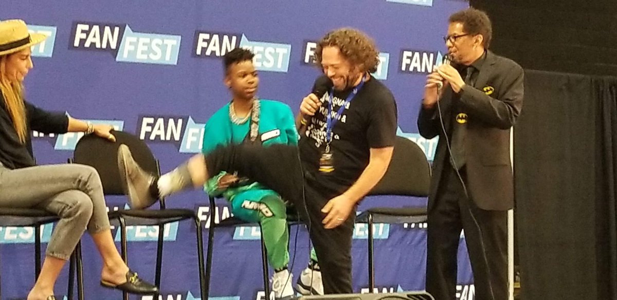 CraigLiggeons's tweet photo. @mrdanfogler wore socks that looks like a Zombie chewing on his leg. He puts it up on his chair to show us. And @IamAngeltheory proceeds to chew on his leg! @fanfestevents @iamnadiahilker @walker_stalkers  @WalkingDead_AMC  @TheWalkingDead #FanfestNJ #FFNJ #heroesandvillains https://t.co/vKd9pGdx66