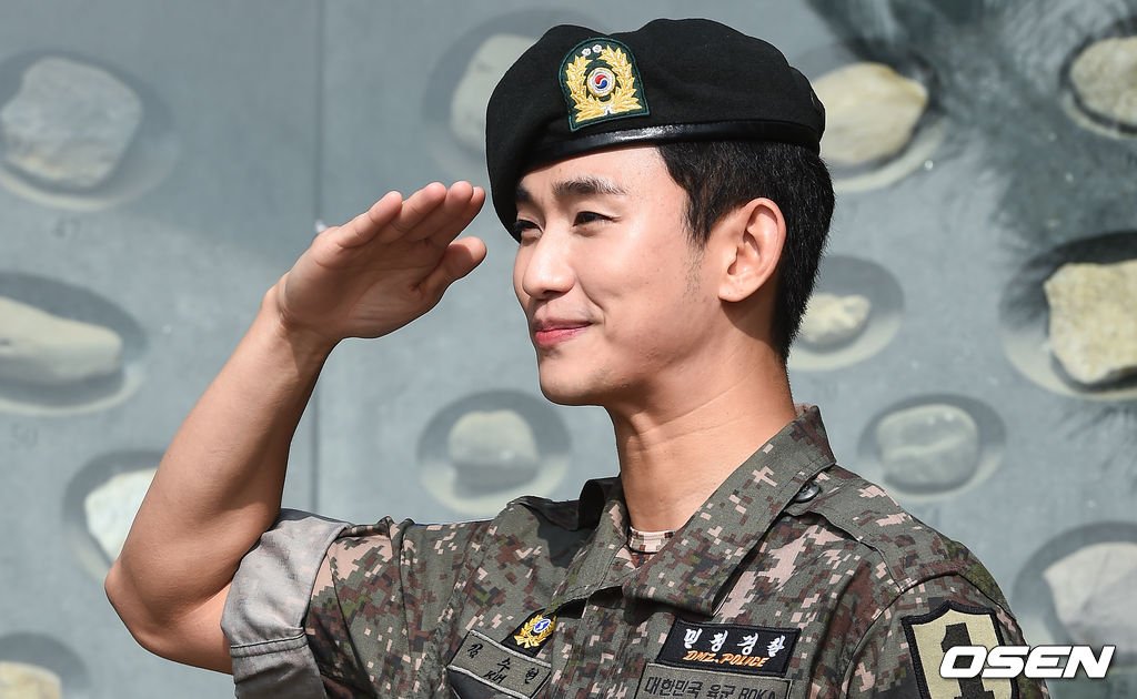 Dreaming_KSH_TH's tweet photo. [20190701] Welcome Back น้าาาาฮยอน 🥰 #KimSooHyun https://t.co/o39UHZryeb