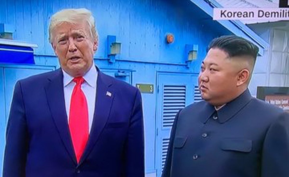 TapestryofPeace's tweet photo. What a chump 
#TrumpCommunism https://t.co/2ZOYZRCxmK