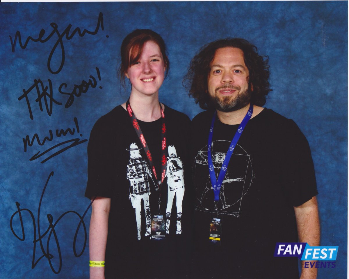 chuckearling's tweet photo. Many thanks to @cassadymcclincy, @katrinalaw, and @mrdanfogler for making my daughter's day fantastic at #FanfestNJ https://t.co/2QN2wWHTcb