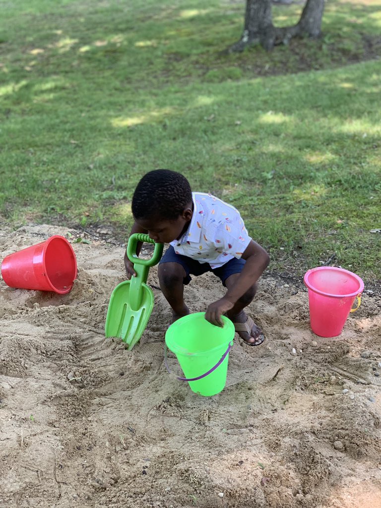 CalebWProject's tweet image. He doesn’t have a home right now. And his dad was murdered in front of him. He is 4. I can’t solve his problems, but I can help him be a kid for a weekend. Don’t shy away from helping just because you can’t solve the problem. Everything big starts somewhere small.