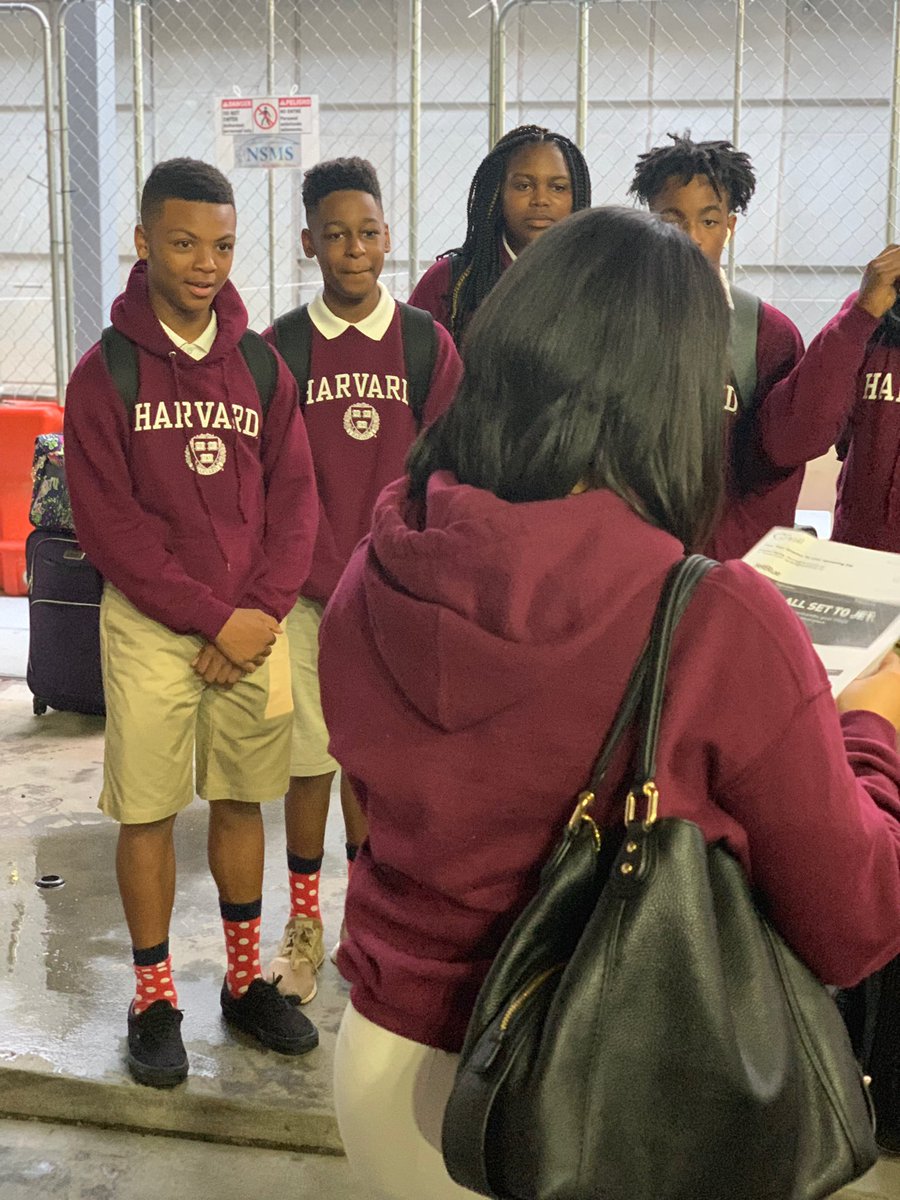 SmithTeaches2's tweet photo. He made it! Harvard get ready!Isaac &amp; the rest of the @harvarddcdp team made it safely to Harvard University this morning! Good luck young scholars, bring home the trophy 🏆! #IsaacTakesHarvard #EarlyCollegeExperience👌🏾
#SummerMission💯 #GreatDebater🤗 #MySonShine☀️ @bpfleming https://t.co/RYgaOw96vD