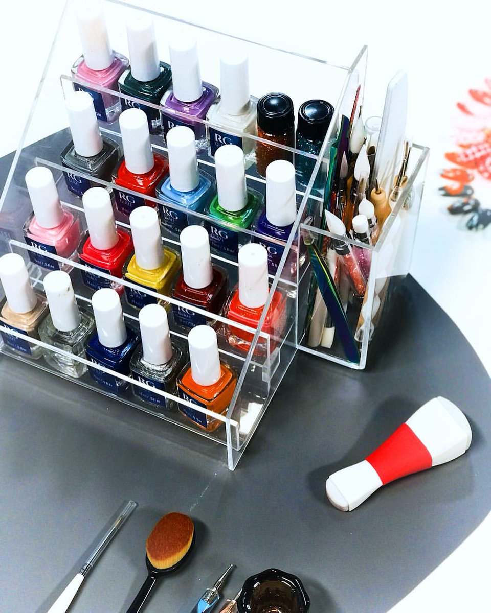 MSTYLEMR's tweet photo. Eu tenho uma linda amizade com os meus esmaltes 🤗 💅 #NailArt #MStyleNails https://t.co/gcZVLnBEL7