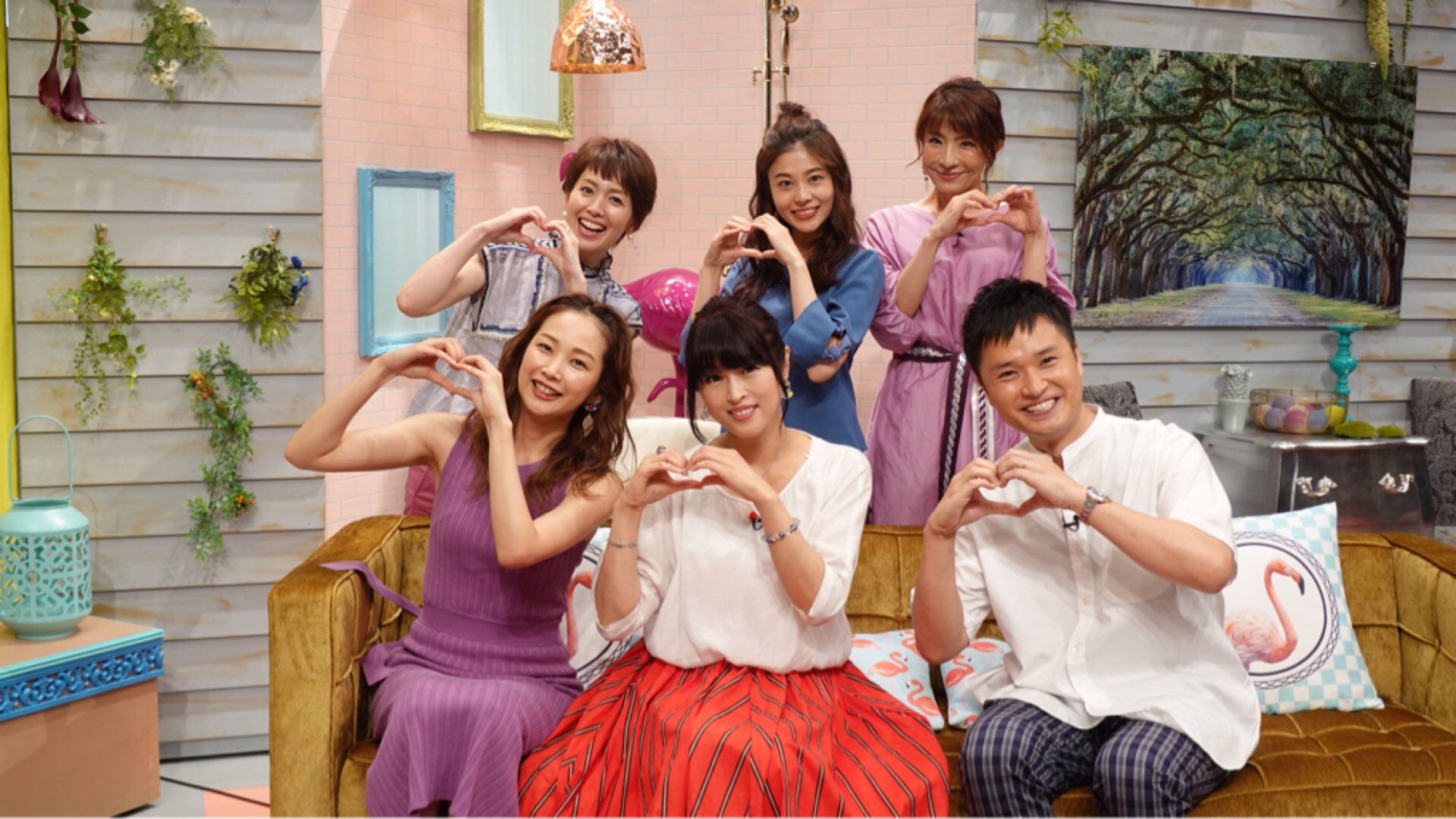 Taka 美術大好きミュージシャン Utoku Keiko 宇徳さん お疲れ様です 九州行きたいです 母の故郷の鹿児島 もう何年も行っていないので恋しい 今日 鹿児島の物産展でかるかんを見つけました 番組も楽しみにしてます Twitter
