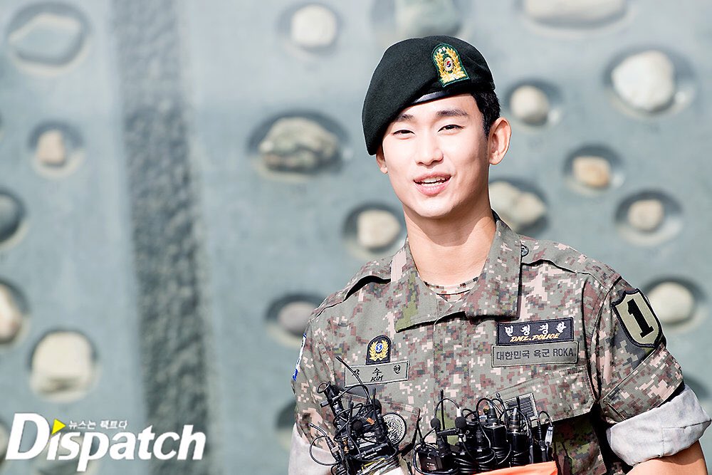LovelyChun6002's tweet photo. 190701 Media pics #KimSooHyun #김수현  cr.Dispatch
https://t.co/dqr5pUdUJa https://t.co/SnZ6yVzd4J