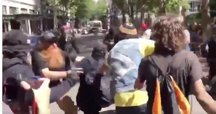 View image on Twitter