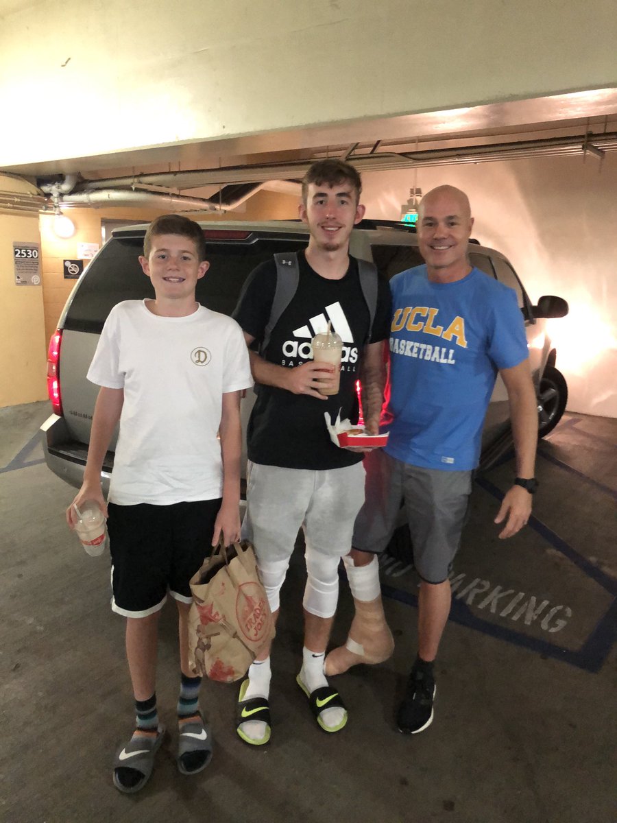 ColeyKyman16's tweet photo. Love these two! Dizz got to see his big bro  @jakekyman13 new pad in Westwood! #family #hesgrowing https://t.co/2TrMoQTT6T