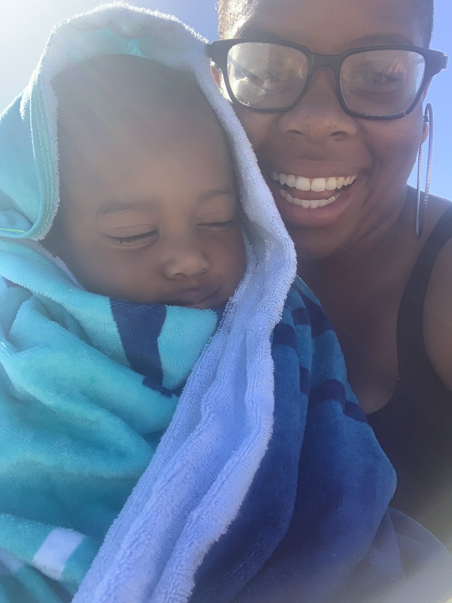 SSouice21's tweet photo. It’s his first time at the beach 🏖 💙 he had a blast but he said it’s too cold 🥶 😂😂 https://t.co/80vSbnZxgQ