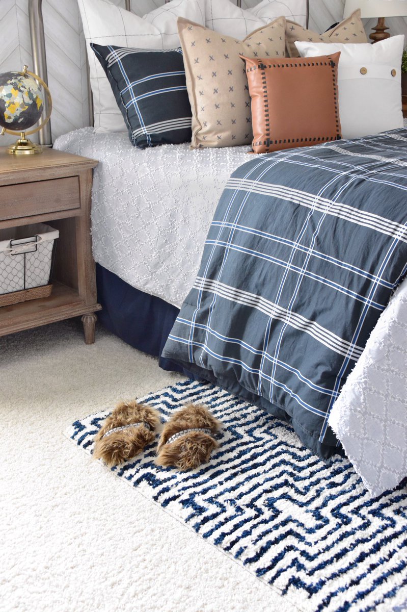 New blog post up about the progress in my son’s rustic lake house inspired room! I added this gorgeous diamond pattern chambray comforter set from <a href="/Walmart/">Walmart</a>! (rstyle.me/cz-n/dny4bkb8u…) mytexashouse.com/a-lake-house-c… #ad #walmart #walmarthome