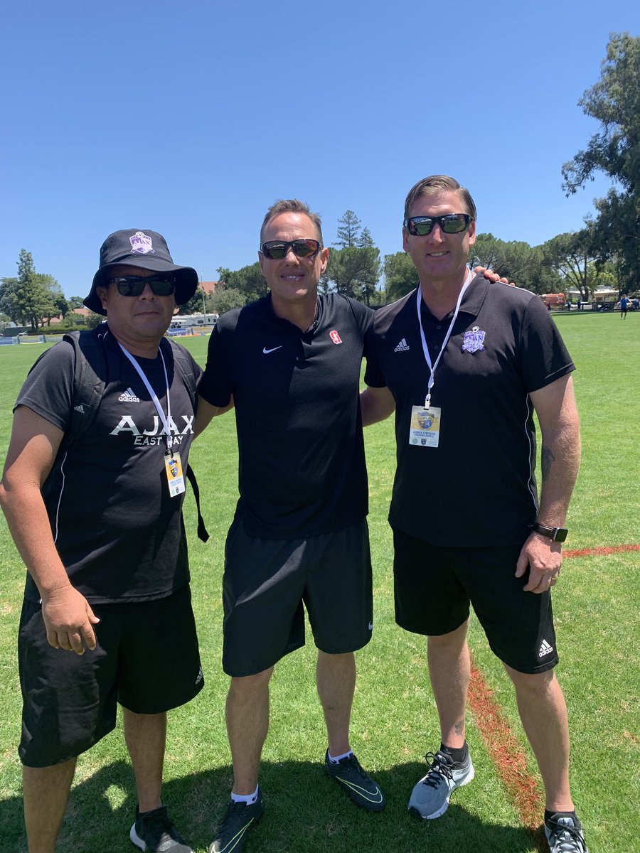 ajaxeastbaysc's tweet photo. A great honor to meet and learn from three time National Champion @StanfordMSoccer Coach Jermey @gunnsoccer Gunn at the @NorCalPreSoccer Symposium @Stanford university. A good weekend full of soccer โฝ๏ธ #PrideInPurple #AjaxEastBay #Norcal #CoachesCourse https://t.co/JKBnZ1eNgd