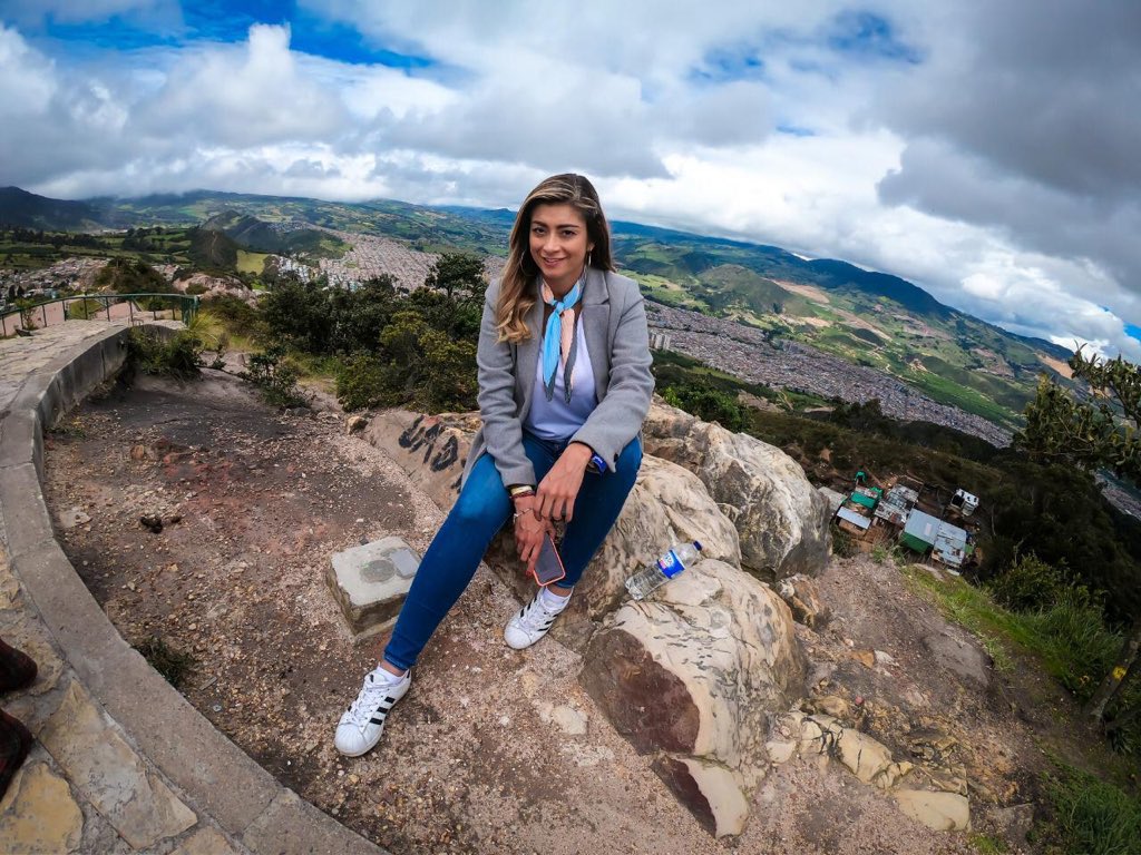 Bogota_Turismo's tweet photo. “Yo recorro mi ciudad para conocerla y valorarla”.
¿Tú qué haces por ella? #BogotáTuyayMía 💙 #ParqueEntrenubes https://t.co/unIXIHk2a4