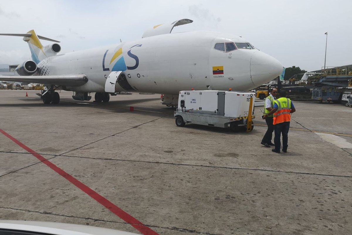 rainer_zietlow's tweet photo. The flight was quick! And we continue our journey south.
#panamericana #vwpanamericana #amarokv6panamericana
#worldrecordpanamericana https://t.co/qG4qt7G9Vq