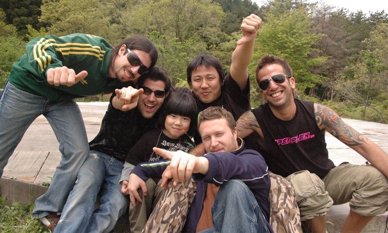 DJ_IRY's tweet image. This pic over 10 years ago...

RIP #Perplex
本当悲しくて、無惨すぎるニュース。。
素敵な思い出をありがとう。