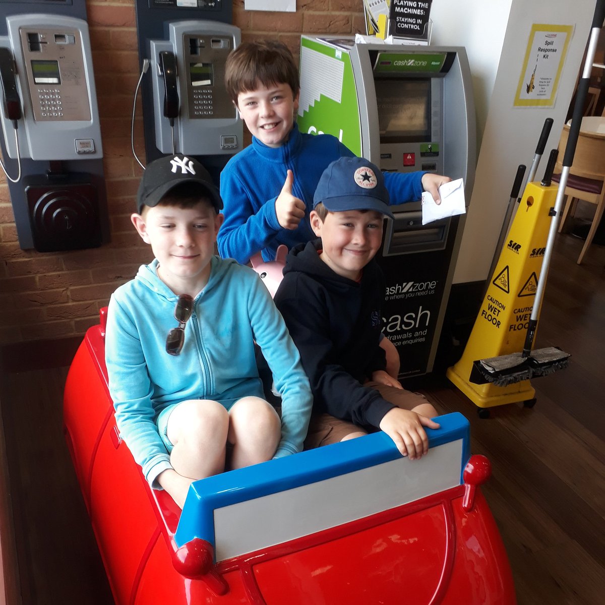 SHPrepMFL's tweet image. En route à la France!