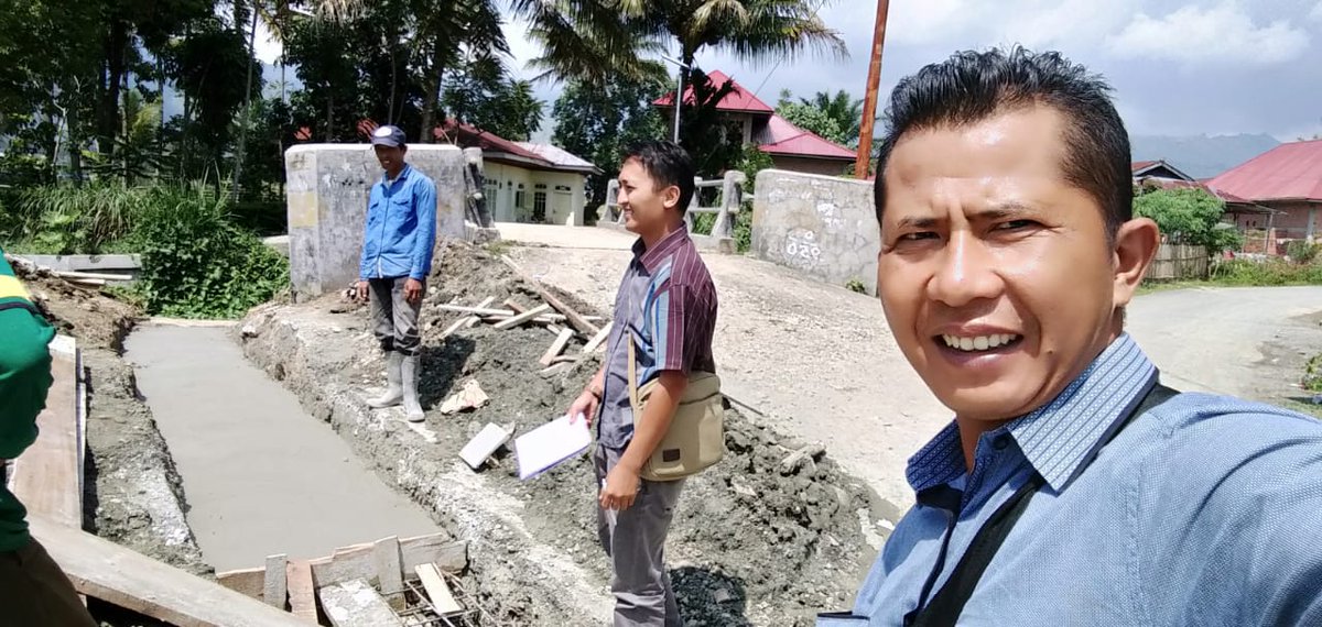 ElmisarSt's tweet photo. giat hari ini di desa monitoring dan fasilitasi kegiatan dana desa kecamatan hamparan rawang
#bhaktipendampingdesa
#manfaatdanadesa
@TPPI_JAMBI 
@tppisungaipenuh https://t.co/0cu1hJ4RsM