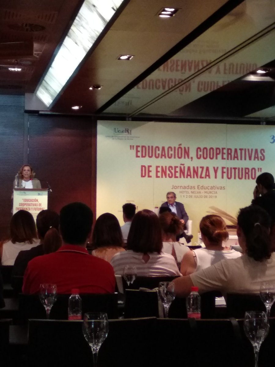 maestranat's tweet photo. Arrancamos las jornadas "Educación, cooperativas de enseñanza y futuro" organizadas por @ucoerm Grandes expectativas #educacion #claustrovirtual #hotelnelva https://t.co/f4Viq7VVbB