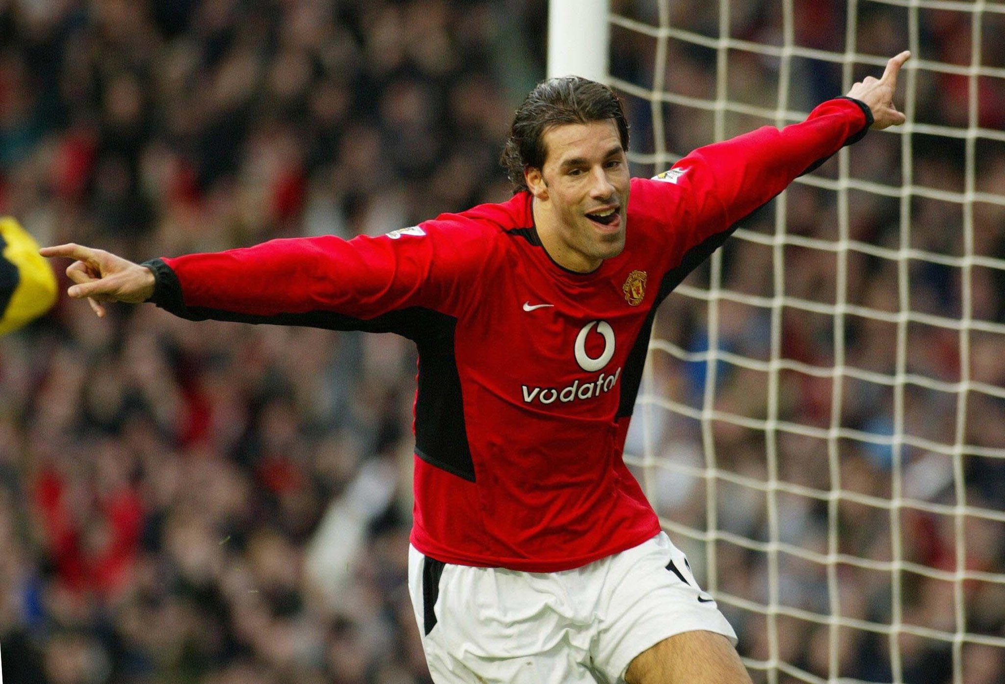 Happy birthday to Manchester United legend Ruud Van Nistelrooy!   