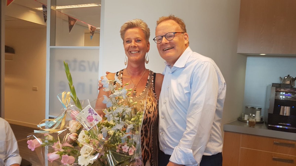 Het hart van onze organisatie <a href="/STOWAwater/">STOWA</a> Jet Gerssen vandaag op de dag af 25 jaar WERKZAAM bij de STOWA. Gefeliciteerd en wat zijn we blij met jou