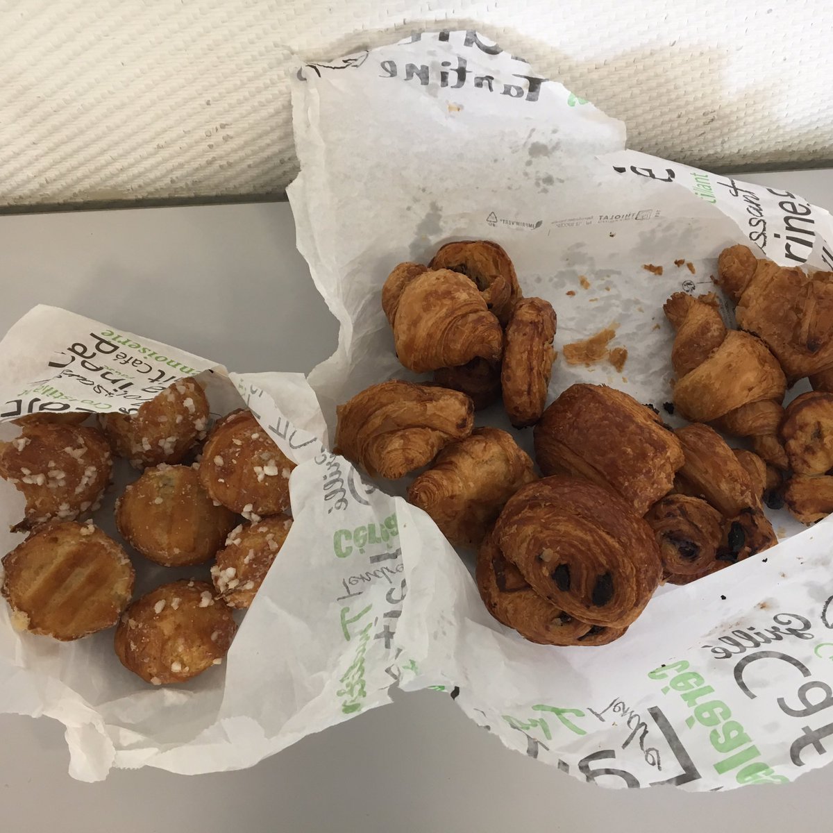 ilikeitnum's tweet image. #GirlsRCoding 1 ère journée de la semaine @Polytech_Angers 👾 #html #css #arduino #livecodingmusical #visites et pleins d’autres activités !