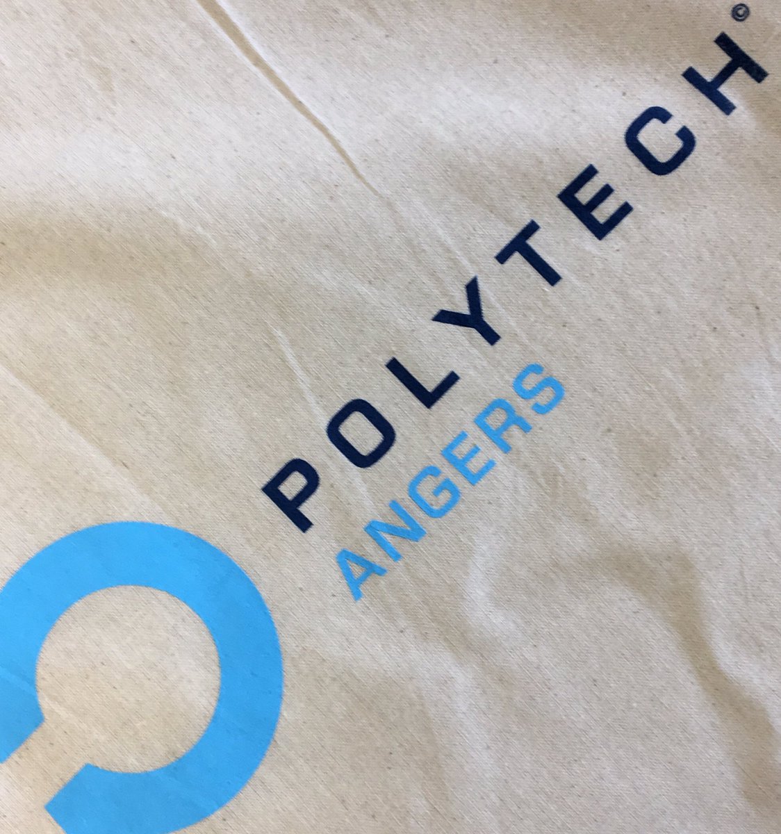 ilikeitnum's tweet image. #GirlsRCoding 1 ère journée de la semaine @Polytech_Angers 👾 #html #css #arduino #livecodingmusical #visites et pleins d’autres activités !