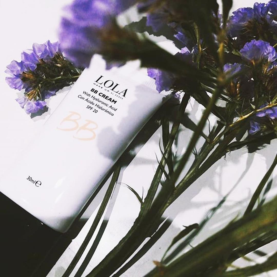 loveLOLAmakeup's tweet photo. ✔️ Lightweight feel ✔️ SPF20 ✔️Perfect for summer days ☀️
Available now from @loveindulge!
Shop now ➡️ https://t.co/MnA0HPQ2Zu
#lolaBBcream #lolamakeup #indulgebeauty #yourindulgence #bbcream #creultyfreebeauty #lolamakeup #glamgeek #skincare https://t.co/j379ZUzcSi