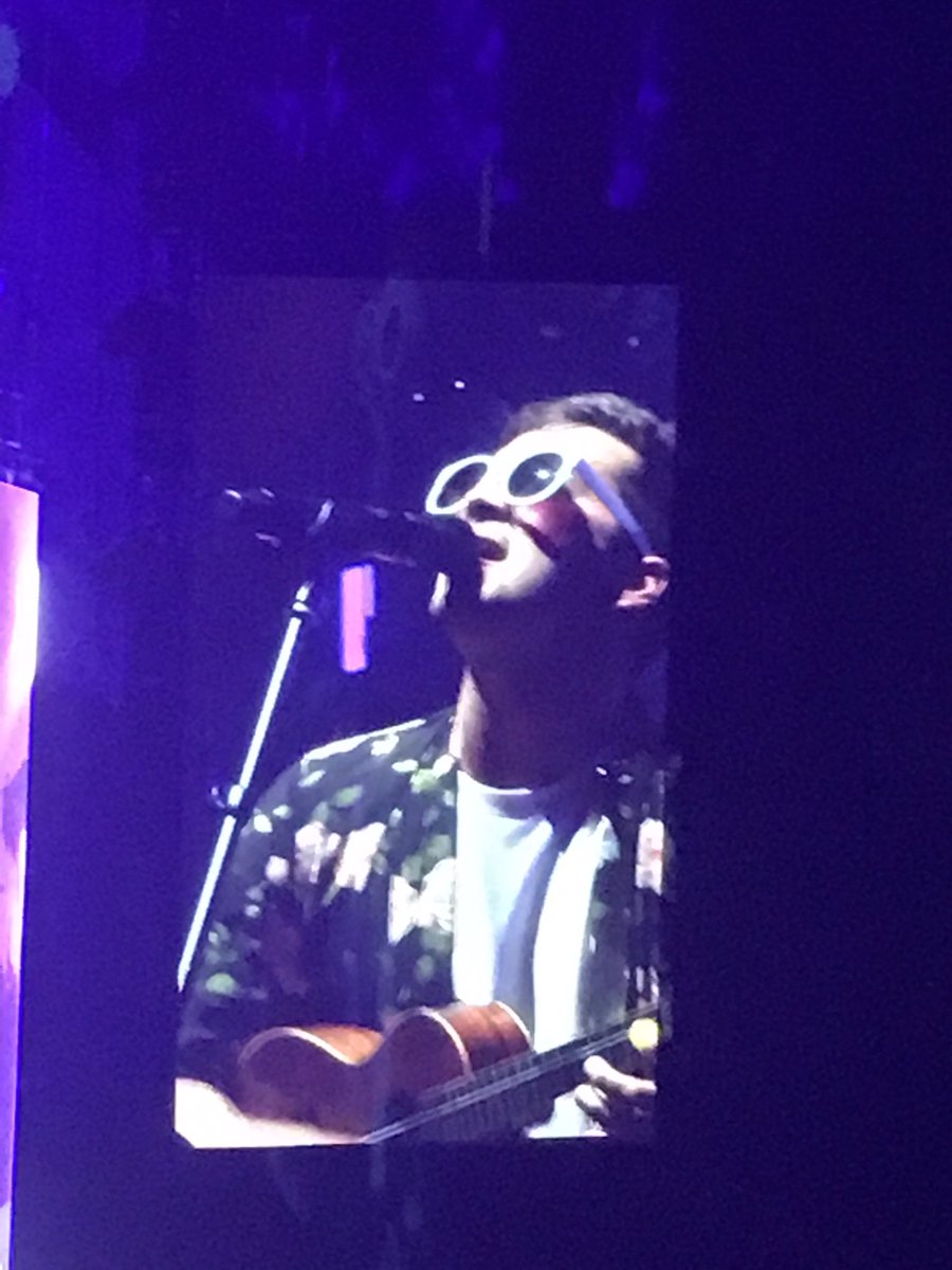 TeddiIvey's tweet image. Came 2500 miles from CA and just finished #banditocolumbus2
We had the time of our lives! Thanks TwentyØnePiløts