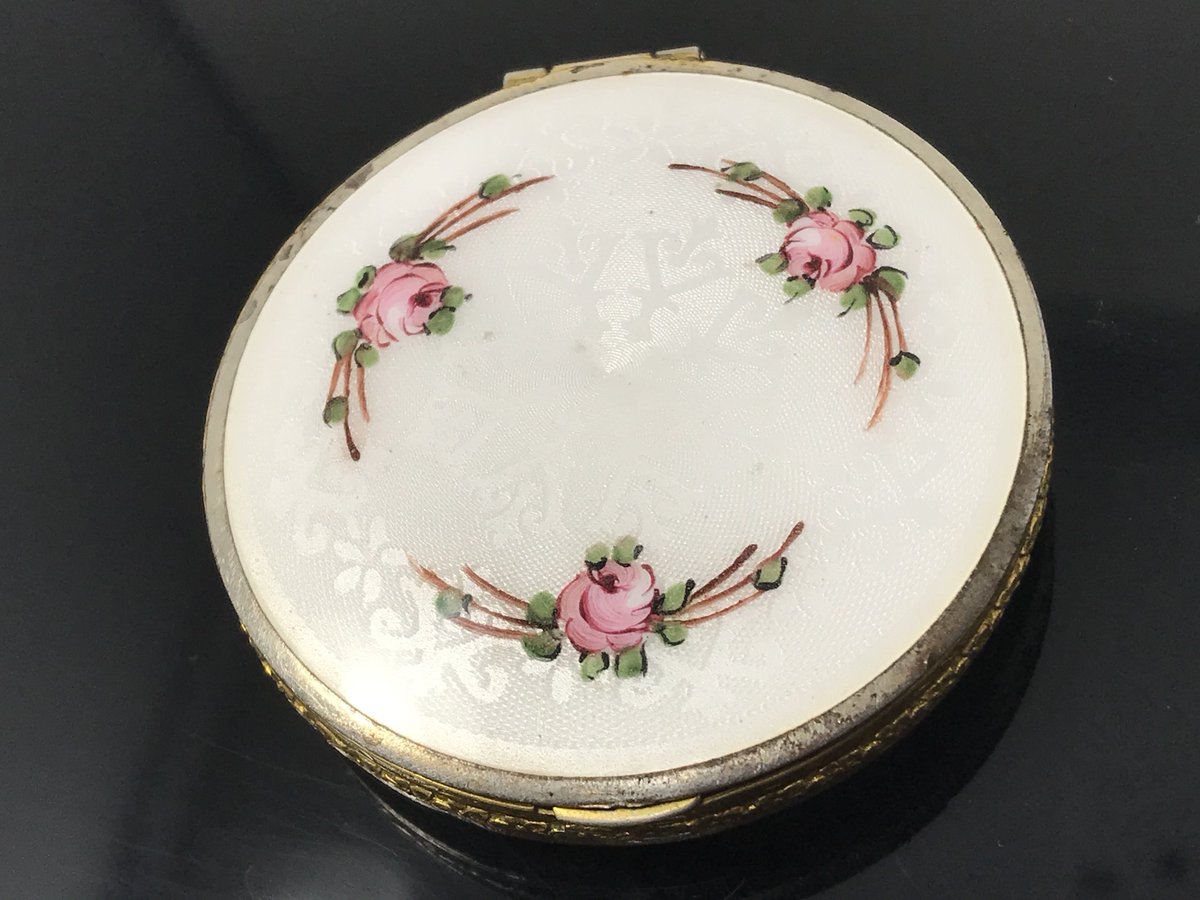 Vintage La Mode Compact 1930's Guilloche Enamel Vanity Powder Gift Beauty Mirror Pink Roses etsy.me/2xlLvgW #bagsandpurses #vintagelamode #vintagecompact #lamodecompact #1930s #guilloche #enamel #vintagevanity #powdercompact