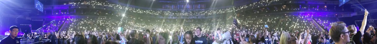 robin_sulz's tweet photo. @PTXofficial best birthday gift ever!! Loved the show!! https://t.co/f6hF5PoM7v