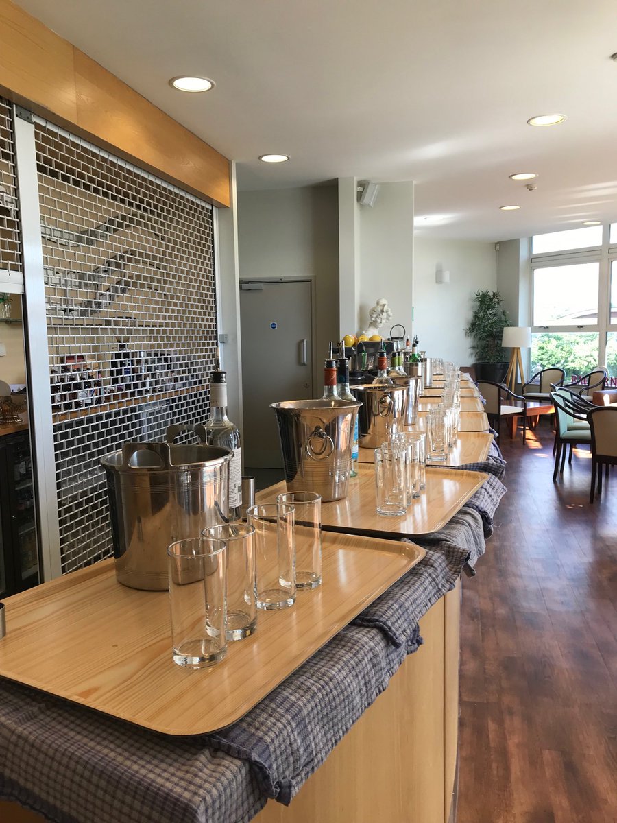 CH&amp;FS welcome day ‘19. Speed pouring just one of the activities for the 19/20 students to try today. ⁦<a href="/ColchesterInst/">Colchester Institute</a>⁩ ⁦@CI_CHeFS⁩