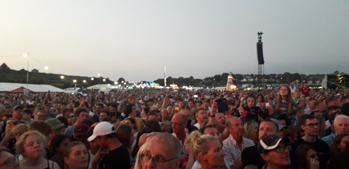 Encircles_'s tweet photo. A spectacular weekend for Salisbury! We took 26 homeless people to enjoy the event on Friday, 12 on Saturday with donated tickets and food, 23 on Sunday. Thank you everyone. #proud @SalisburyAFD @SalisburyCC @wiltscouncil @KaiserChiefs @Encircles_ #charity #SalisburyAFD https://t.co/8FFtPMOioE