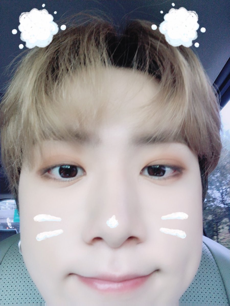 KDH_official's tweet photo. [#김동한] 7월도 잘부탁합니당 호호 https://t.co/EkGCs0sy6v