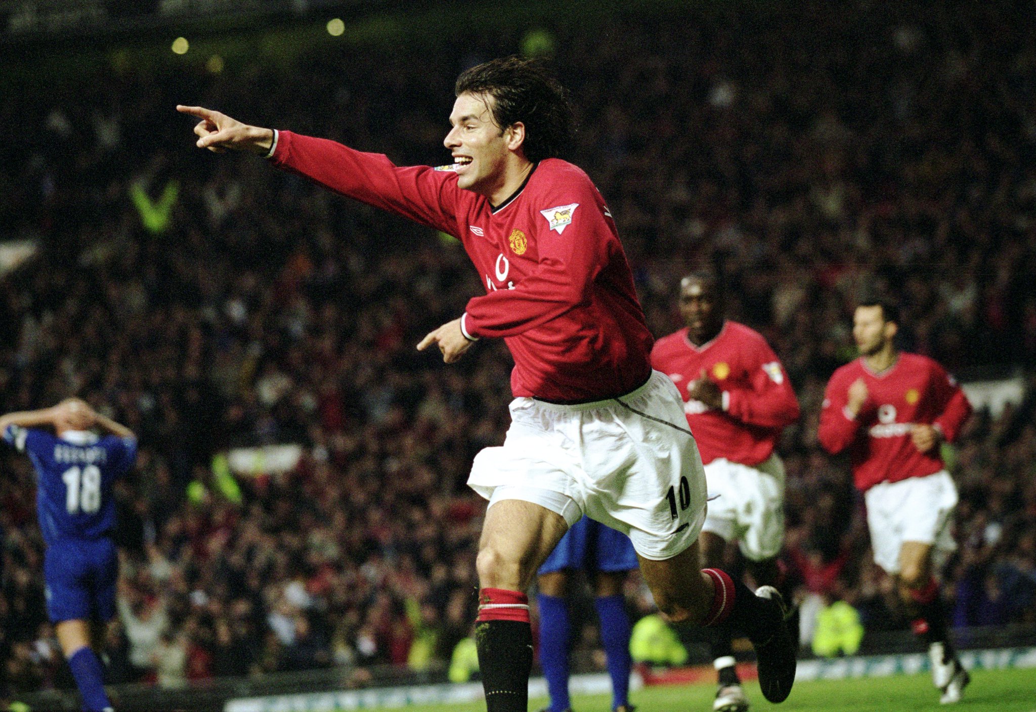 Happy 43rd birthday to former Man Utd striker Ruud van Nistelrooy. Just the 150 goals in 219 games... 