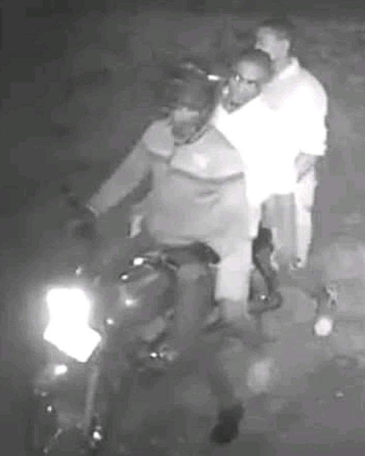 ImpactFMUG's tweet photo. Omulamwa - #Bino_Obimanyi
Cases of boda boda theft and deaths have increased this year, even with CCTV cameras installed in various  places. 
Over the weekend, a boda boda cyclist was murdered..  
Qn. How best can we advise boda boda riders to reduce these and such cases. https://t.co/RhhvdoD6Ro