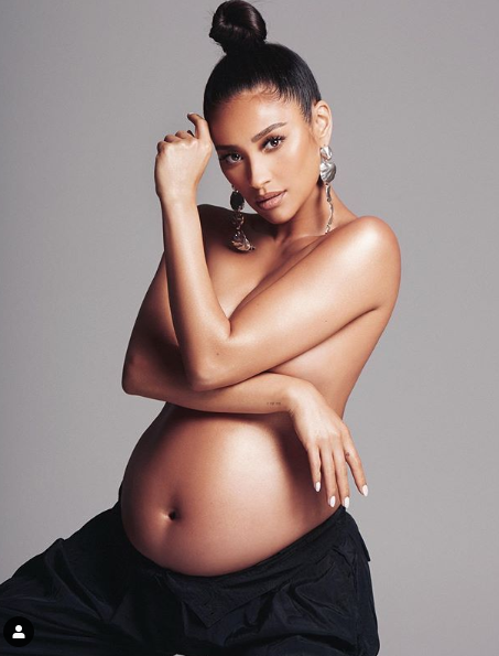 FRIKA_HAIR's tweet photo. Surprise! Shay Mitchell Is Pregnant With Her First Child https://t.co/Gi9Q0uCrVV